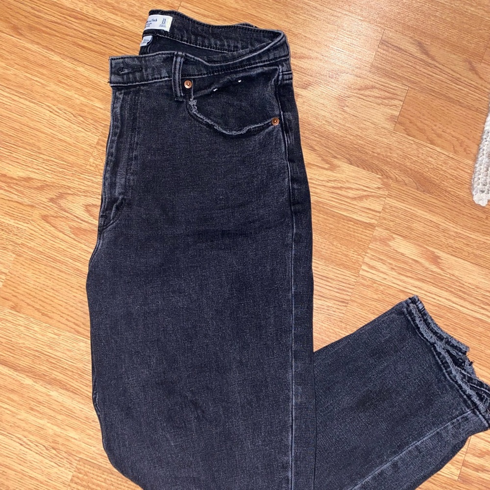 Abercrombie Curve Love Ankle Straight High Rise 12L